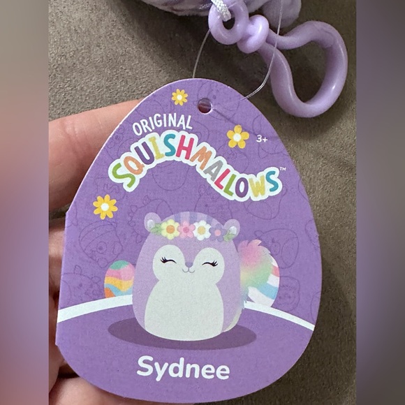 Kellytoy Sydnee the Squirrel Squishmallow Clip-on Backpack Stuffed Plush Toy - Picture 12 of 14